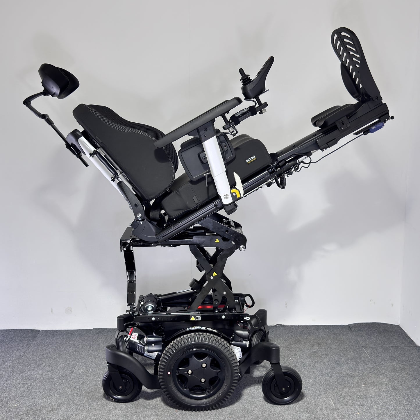 Sunrise Medical QUICKIE Q300 M Mini Sedeo Pro (2025)