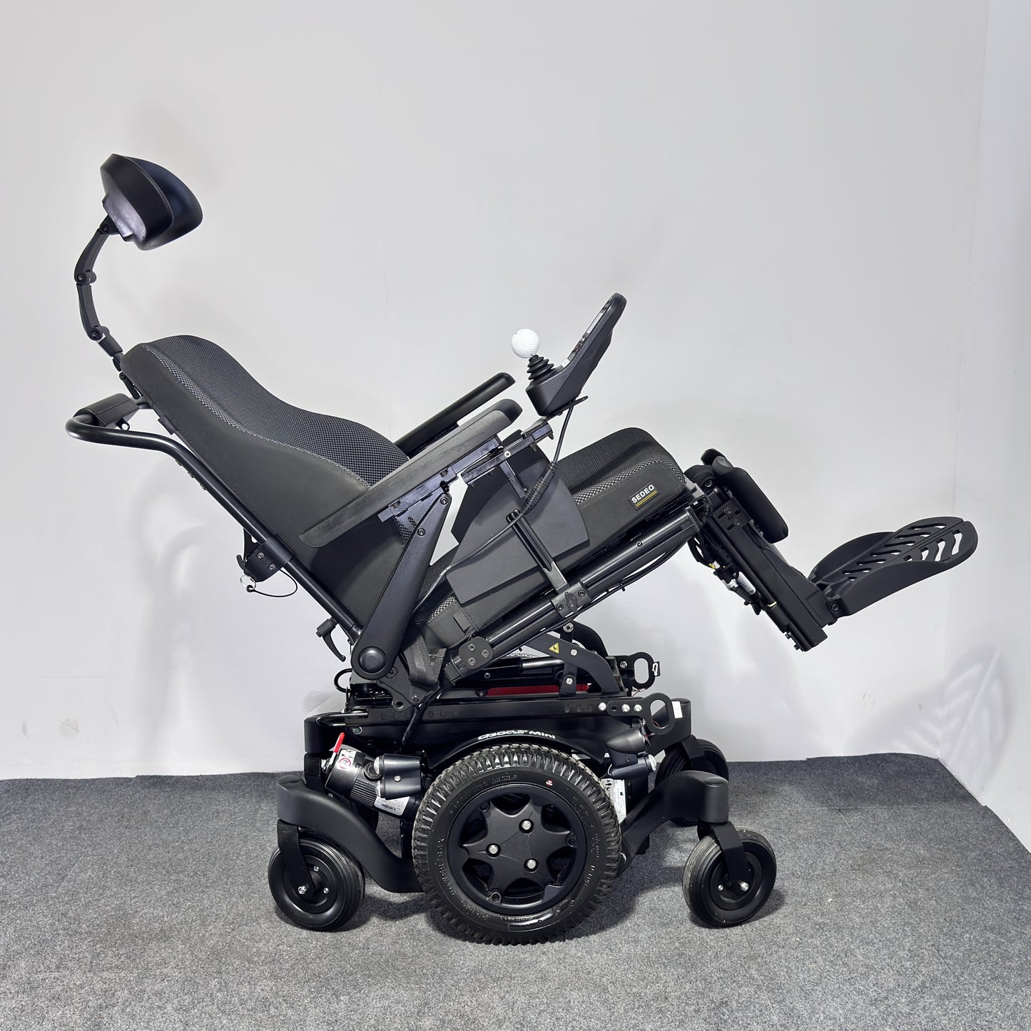 Sunrise Medical QUICKIE Q300 M Mini Sedeo Pro (2025)